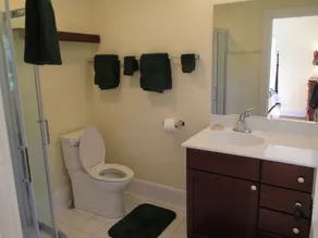 Holly House near Beautiful Trails and River Access - Image 3