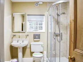 Large open plan cottage in conservation village just outside York. 3 night deals - Image 2