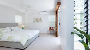 Noosa Heads Beach House - Walk to Main Beach & Little Cove - Image 4