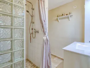 Preciosa casa de vacaciones privada con A/C, WIFI, piscina privada, TV, patio y vista panorámica - Image 3