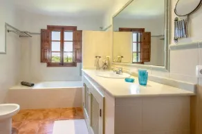 Villa in Alcudia with passion and care in every detail by Renthousing - Image 2