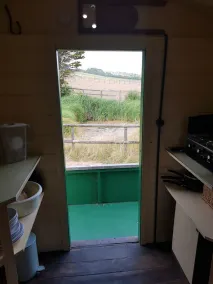Shepherd's Hut set in private meadow - Image 2
