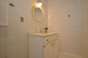 Fully equipped guesthouse with pool near UFSC and UDESC. - Image 3