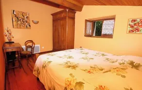 Charming gîte with swimming pool in a house full of character - Image 4