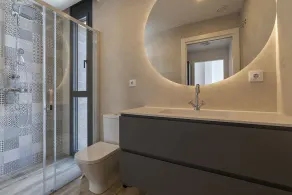 Luxury Seafront Villa near Barcelona - Image 3