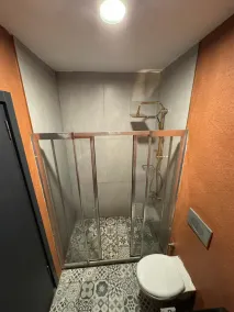 escape hotel - Image 2