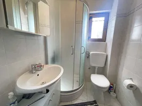 Holiday Apartment With Sea View and Air Conditioning - Image 2