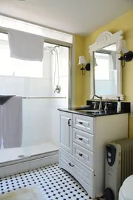 Historique Red Schoolhouse vedette dans 2015 Home & Garden TV Special - Image 5