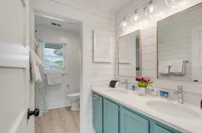 Modern Beach Home in Quiet Community w/Great Outdoor Spaces, Near Beach, w/Pool & Tennis! - Image 2
