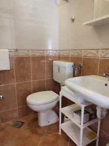 3 ensuite double A/C bedrooms.Balcony with partial seaview-3 min from the beach! - Image 5