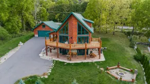 Brand New Cabin For Getaway Vacation - 1 Mile From Devil's Lake And Close Dells - Image 5
