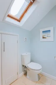 Stunning Penthouse - Sea Views, Beaches, Surfing & Parking - Image 4