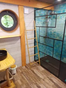 Luxueuse et Très Insolite Cabane Perchée ! - Image 2