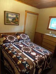 Deschutes River Fly Shop &  Camp, River View Cabin Rental - Image 3
