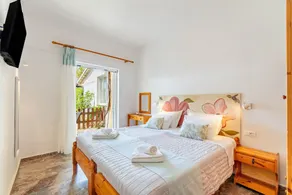 Apartment '4' with Sea View, Wi-Fi and Air Conditioning - Image 4