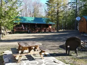  Book Catskills Fall Escape. Cozy log cabin! Pumpkin picking, Exploring, Hiking - Image 4