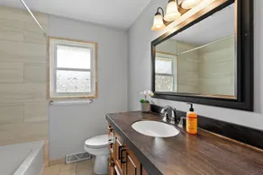 Modernes Ranchhaus im charmanten Grafton, nahe Cedarburg - Image 3