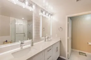 Completely Remodel Condo, Sleep Number I-8 bed with adjustable firmness. - Image 4