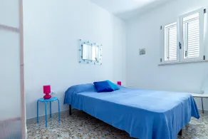 Apartamento con vistas al mar con una hermosa terraza con deck de barbacoa balanceo - Image 5