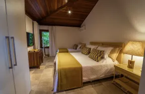 Spectacular Luxury Mansion on the Beach. - Image 2