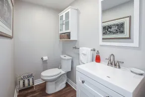 Lake Front Retreat with boat access and private beach - Image 4