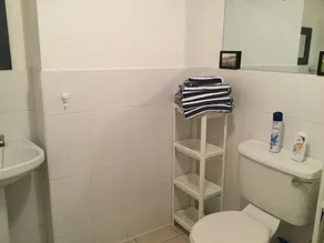 Novità: Cozy Seaside 2 bed Apt Centre Moville, Close beach WiFi ad alta velocità, Netflix - Image 4