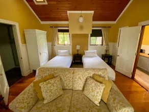 Acorn Studio at Oaktree Lodge - Image 4