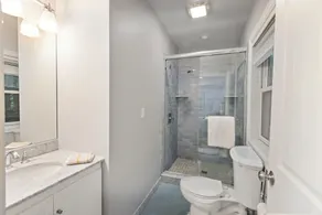 Lakefront, privat brygga, privat däck, fantastisk utsikt, Husdjur tillåtna, exklusiva - Image 5