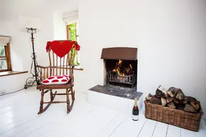 Gamekeeper's -  a cosy fire that sleeps 3 guests  in 1 bedroom - Image 2