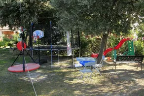 Gîte F2 dans villa provençale, au calme, piscine et  jardin,vue Ste Victoire - Image 2