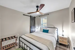 Newly renovated-across the street from Von Stiehl! - Image 5