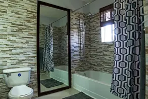 Skyview Manor Guest Apartments - Image 3