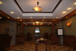 Bright 2 Bedroom Ski in/Ski Out 4th Floor Condo at Powderhorn Lodge - Image 3