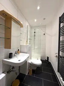 Wiesbaden 2 room kitchen bathroom W1 - Image 3