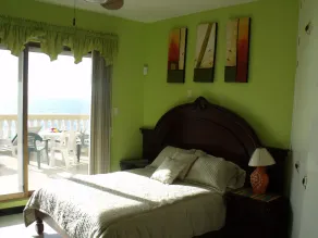 Beautiful Private Beachfront Villa - Image 3