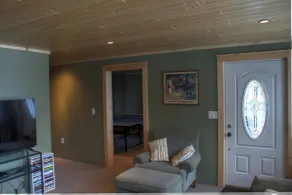 Four Season Retreat ** Moderne und abgeschiedene White Iron Lakeshore Cabin ** 5 Acres ** - Image 3