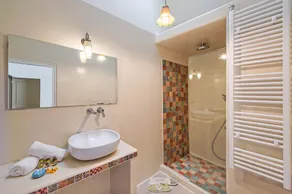 Mantilida Villas with pool - Image 3