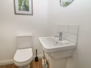 HOLLY COTTAGE, pet friendly in Bolsterstone / Ewden Village - Image 5