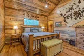 Free My Soul | Pet-Friendly Broken Bow Cabin with Hot Tub, Fire Pit & Deck - Image 5
