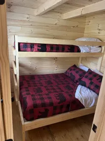 Cozy Log Cabin w/ Loft  #12. Minutes from Seven Springs and Hidden Valley! - Image 4