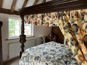 Dog-friendly, Secluded, Spacious Cottage with Large Garden. Sleeps 6 - Image 4