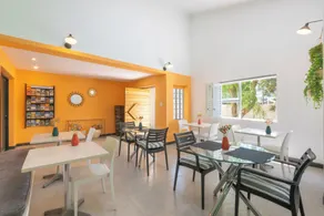 Cape Town 4U Guesthouse - Image 5