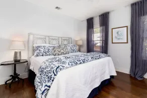 Free Fun Included | Near Zoo, Pearl & Riverwalk | Charming Historic Casa in Midtown by Trinity - Image 5