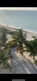 Amazing Beach Waterfront Penthouse - Image 4
