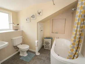 RAINFOREST COTTAGE, pet friendly, with a garden in Ruspidge - Image 2