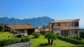 Villa de charme, piscine privée, grand jardin près de Ravello, parking sur demande - Image 3
