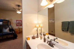 Beautifully Updated Family Getaway on Cedar Creek Lake - Image 3