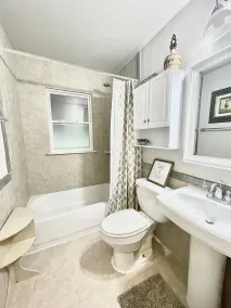 3-bedroom vacation home 12 minutes from Paycom Center - Image 4