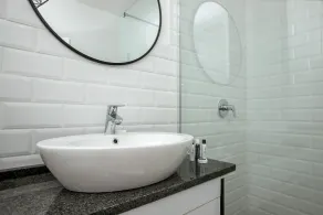 Central Chic Bachelor Pad - Image 4