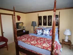 Beach House Located On the Beautiful Monterey Bay - Image 5